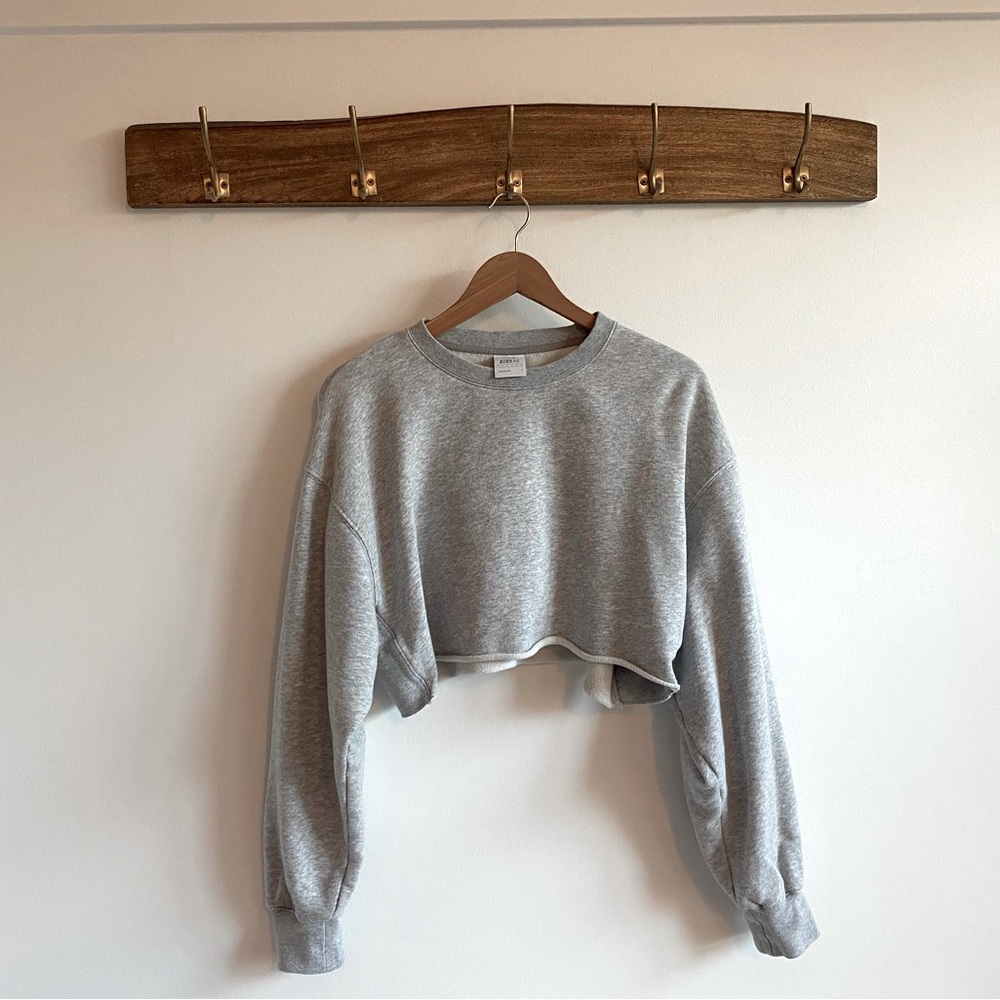 Aritzia TNA Airy Fleece Boyfriend Cropped Sweatshirt Light Grey
